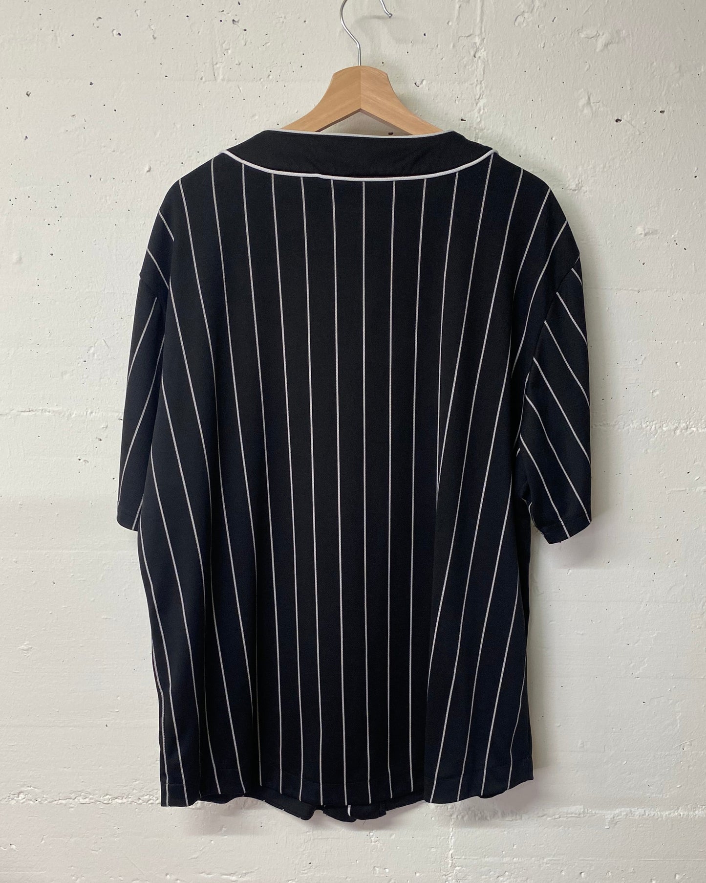 Starter Black Label Baseballshirt – Gestreift, Grösse XL