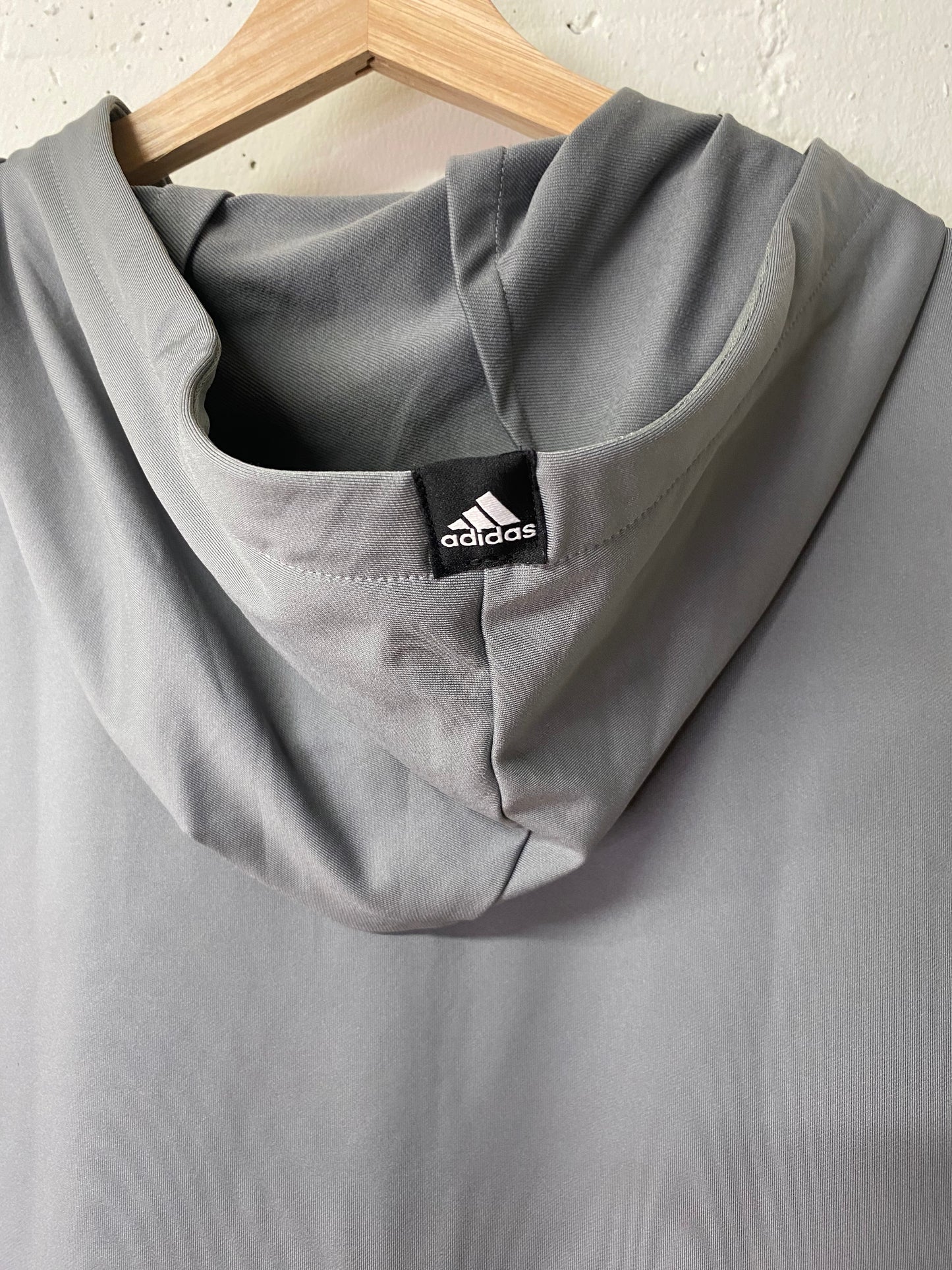 Adidas Sleeveless Hoodie – Secondhand - Grösse S