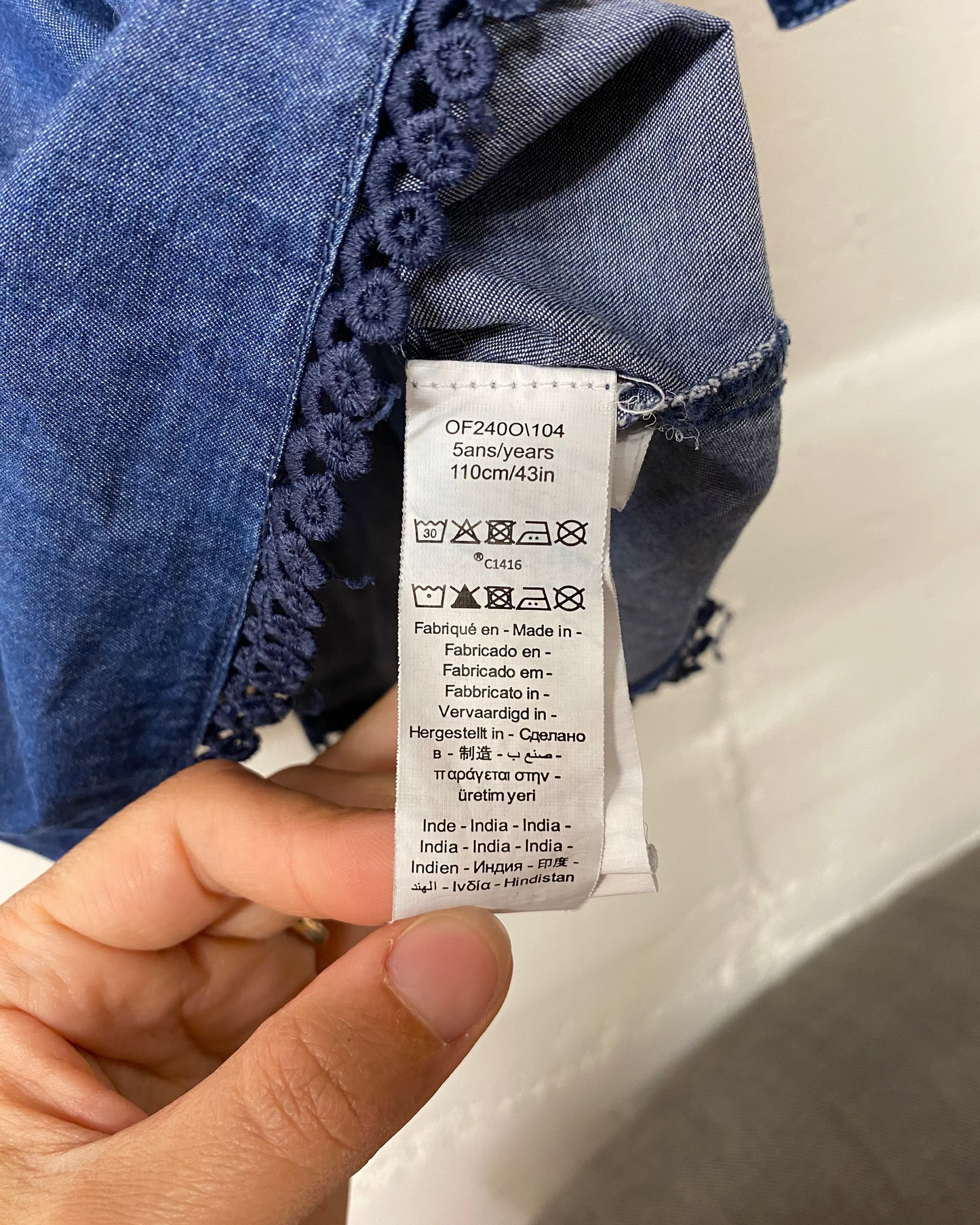 Süsses Secondhand Jeanskleid für Mädchen- Grösse 110