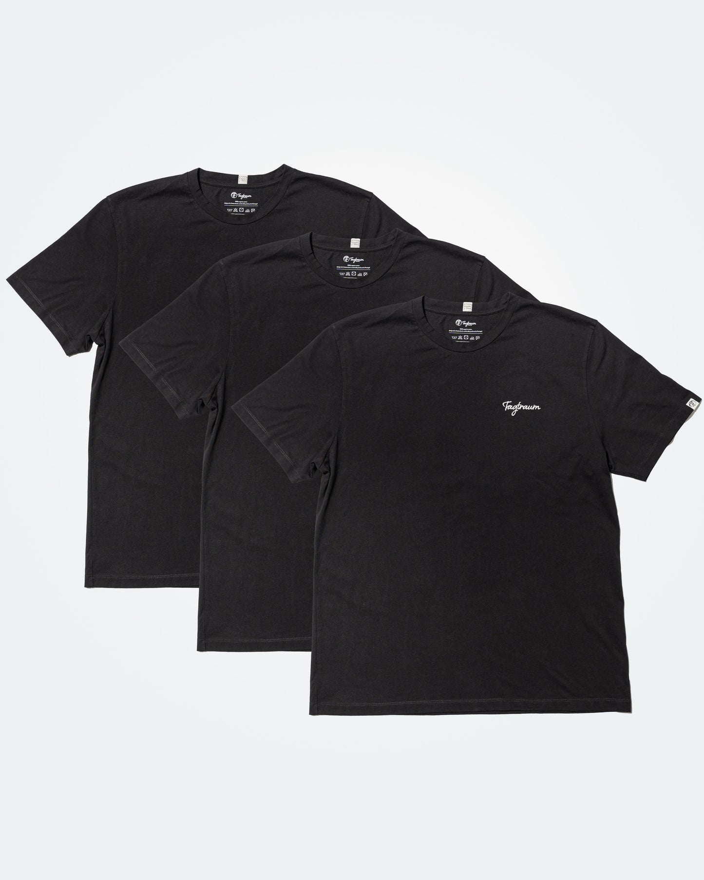 Unser beliebtes Tagtraum Unisex Shirt aus 100% Bio-Baumwolle in Schwarz, im praktischen 3er Set zum Vorteilspreis.