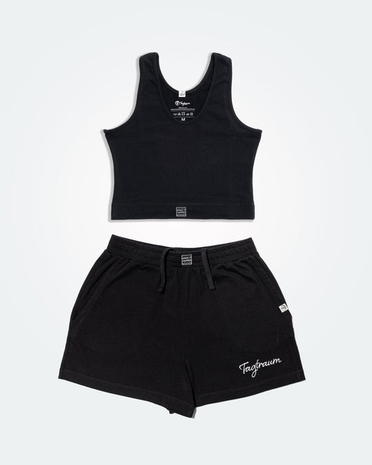 Ein tolles Set aus zwei unserer Must Have Basics: Das Tagtraum Crop Top und die Frauen Shorts. 