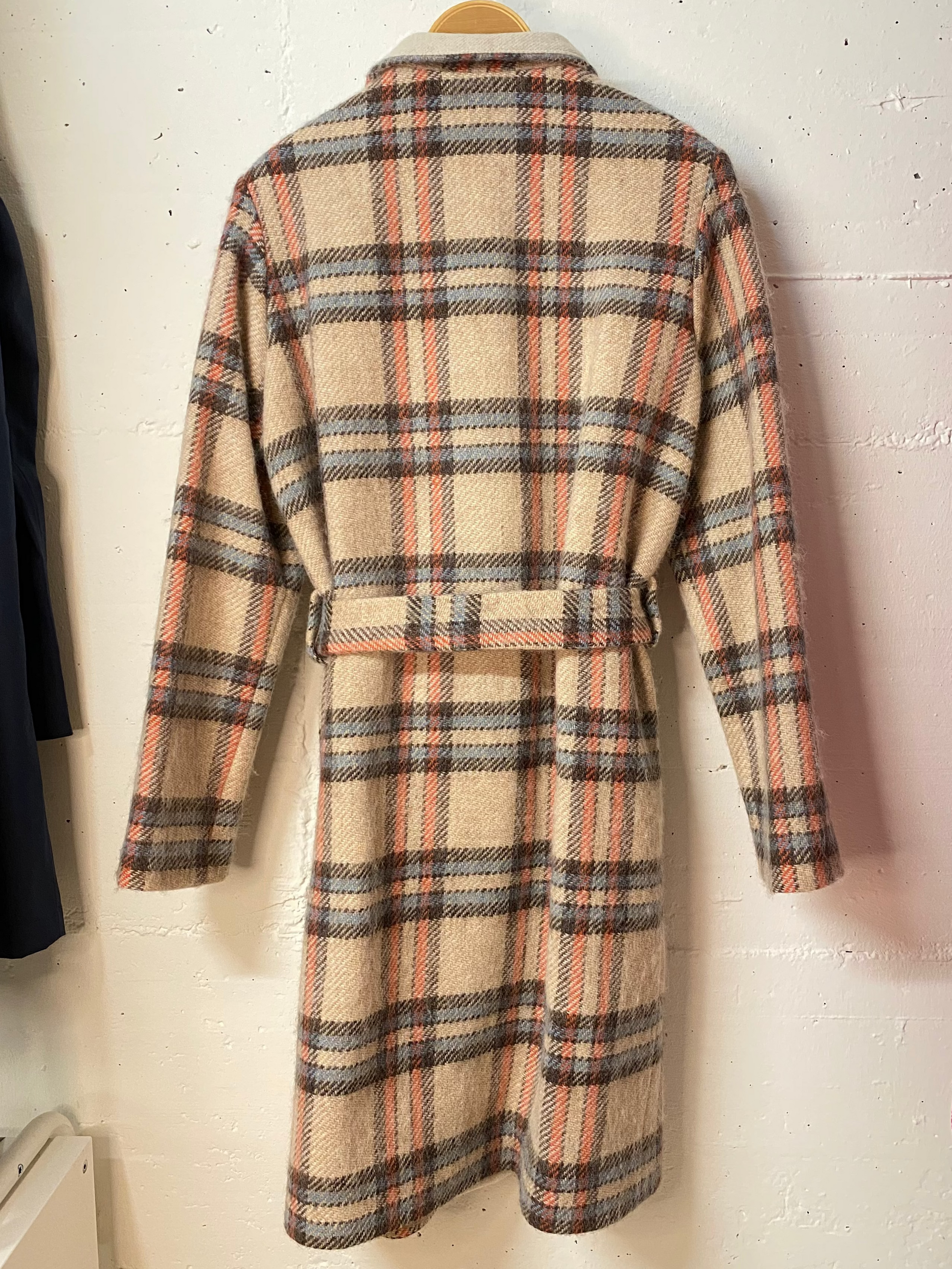 Kuschelig warmer Wollmantel von der Marke Lanius, kariert, Second Season, Ungetragen, perfekt für Herbsttage. Fair und nachhaltig produziert.